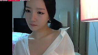 Hot Korean Asian Teen Showing Her Sexy Body to a Cam - 18sOnly.com