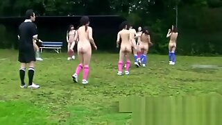 Selepas bogel bangsa jepun permainan bola sepak berehat dengan seks